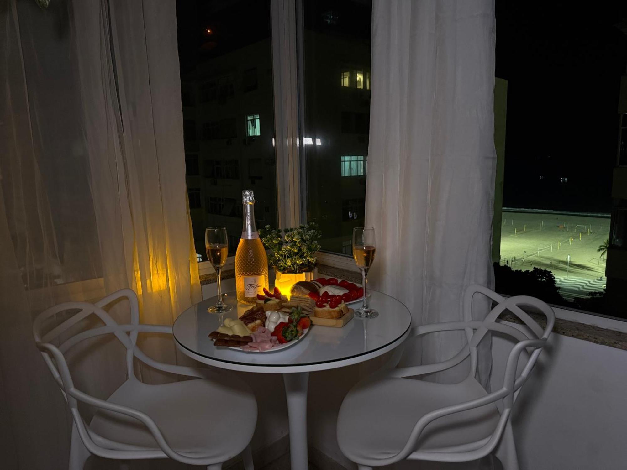Apartment C/vista P O Mar No Leme *