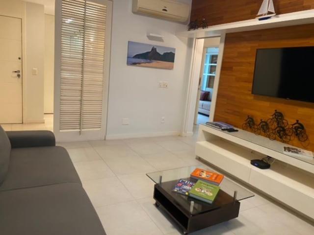 Leblon Raridade Na Quadra Da Com Garagem E Jardim De Inverno Apartment Rio de Janeiro