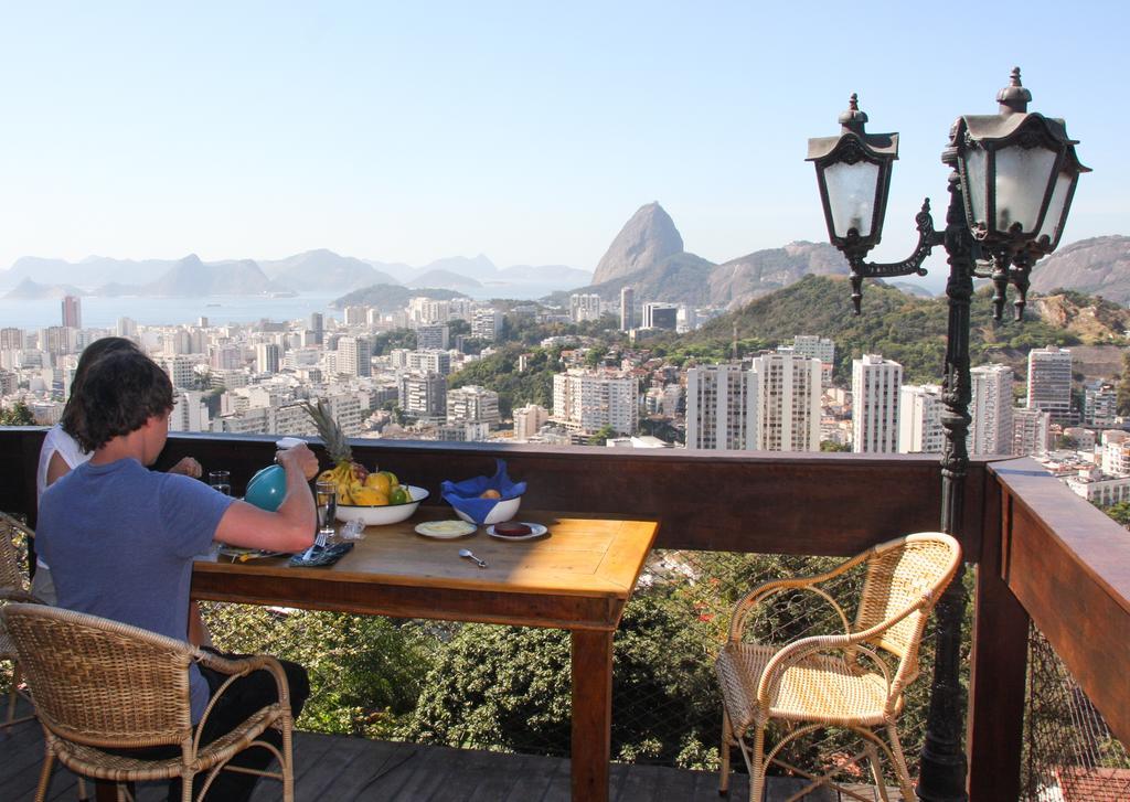 Casa Dois Irmaos Bed & Breakfast 2*