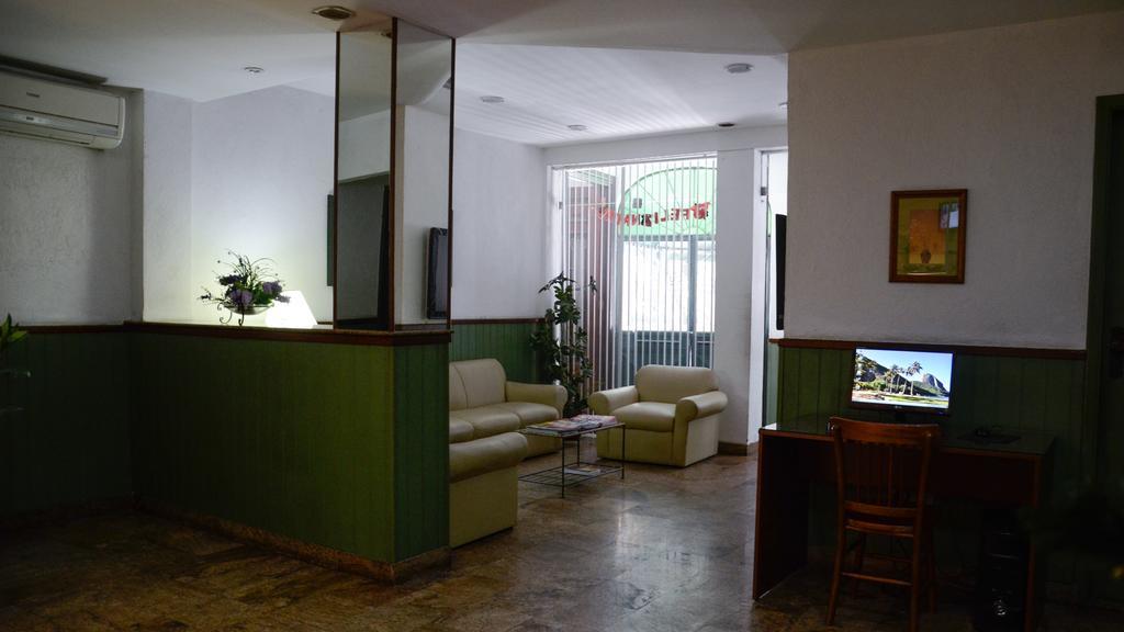 Ingles Hotel