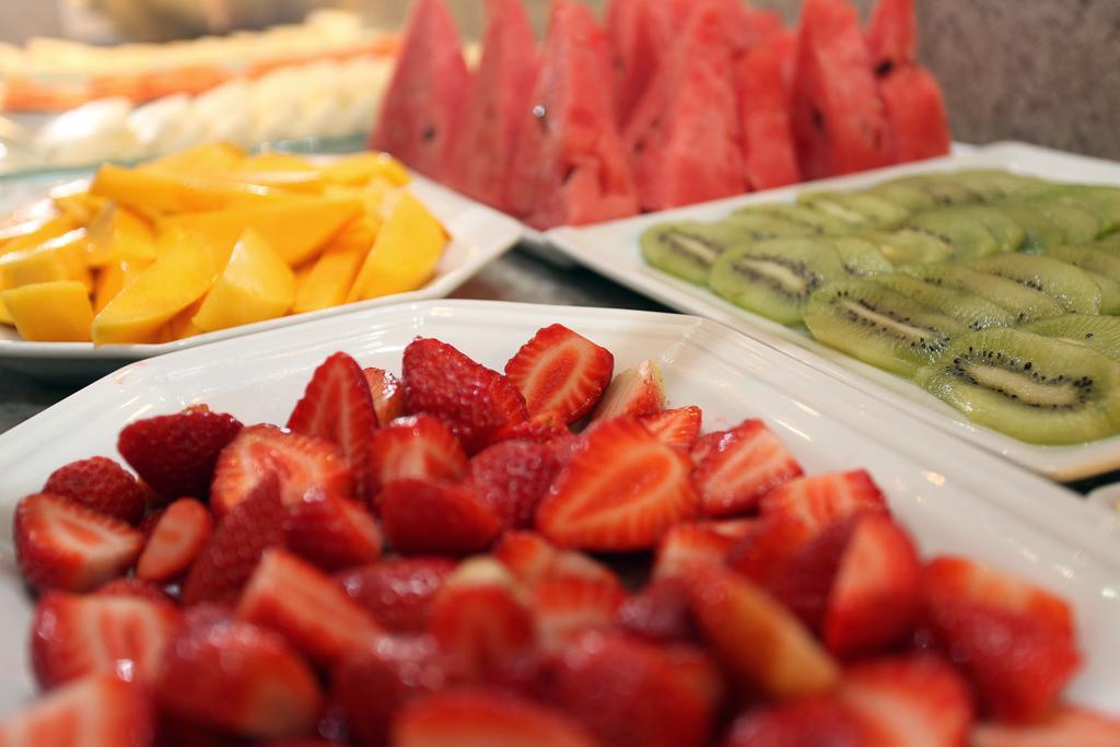 Hotel Mengo Palace 3*