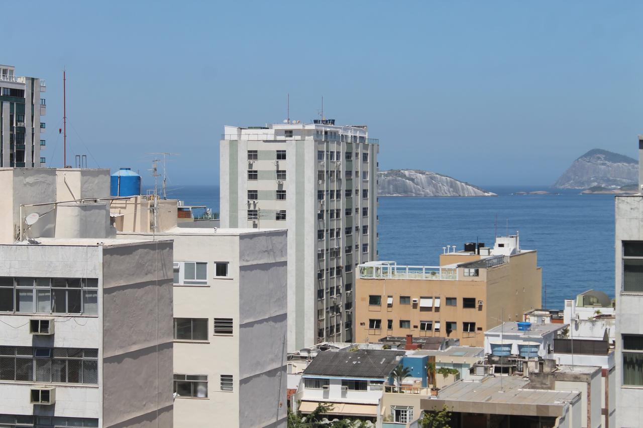 Ipanema Vinicius De Moraes * Rio de Janeiro