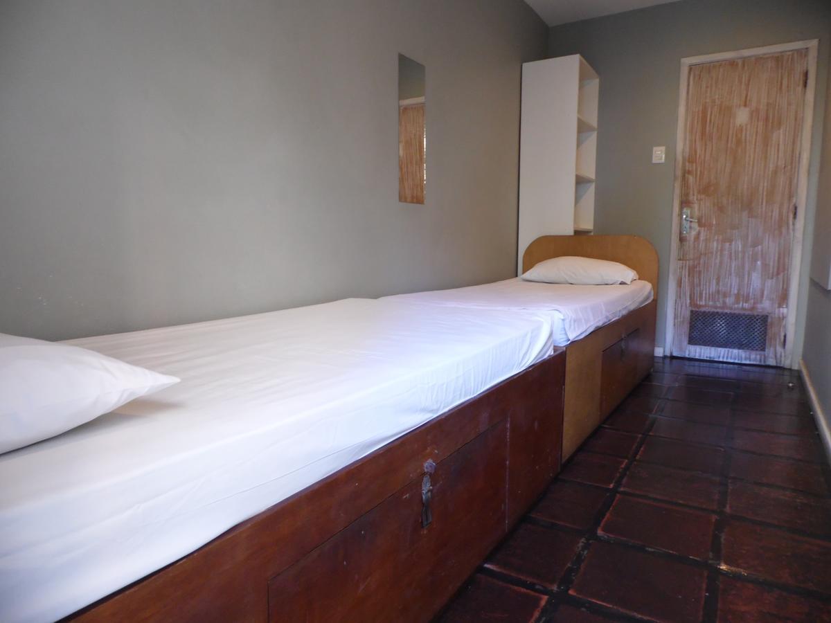 Terrasse Hostel *