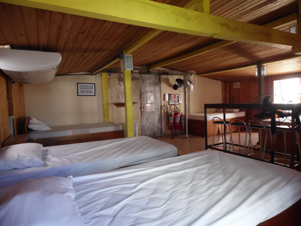 Terrasse Hostel *