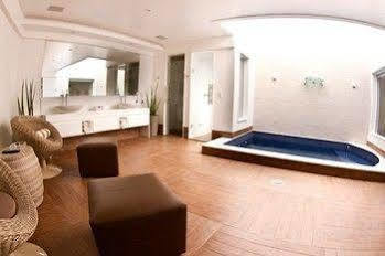 Hotel Corinto 3*