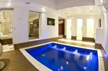 Hotel Corinto 3*