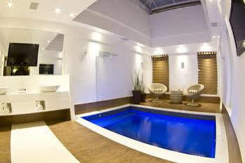 Hotel Corinto 3*