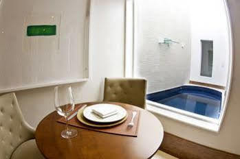 Hotel Corinto 3*