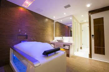 Hotel Corinto 3*