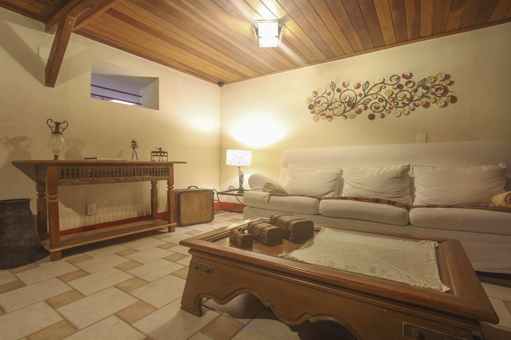 Solar Do Cosme Guest house