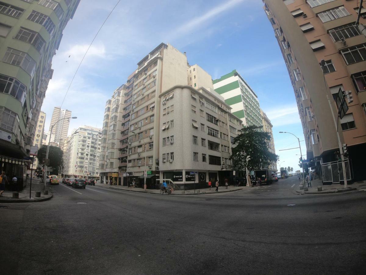 Amazing In The Heart Of Copacabana