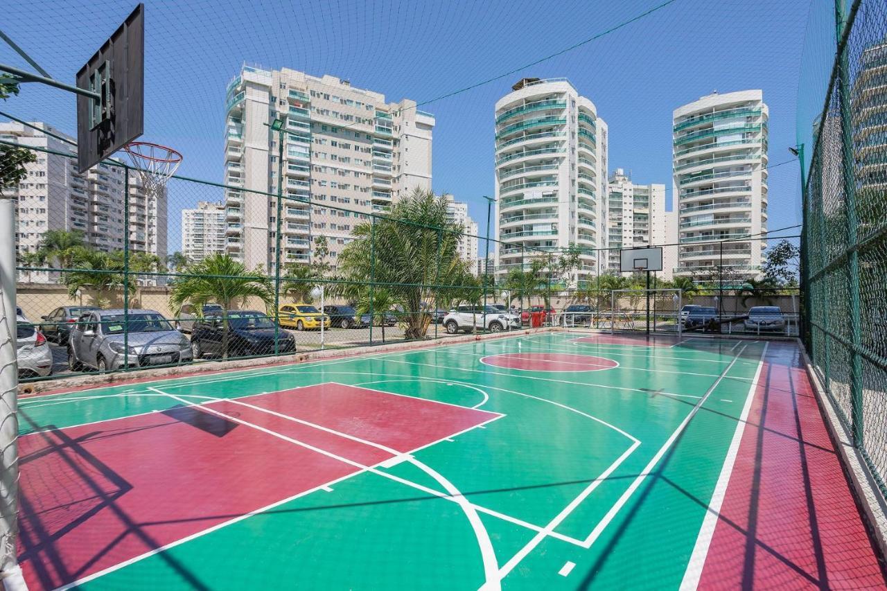 Apartamento 3 Quartos Com Estacionamento Em Com Portaria 24h, Piscina, Sauna E Parquinho Infantil - Com Ar Condicionado, Smartv, Wi-fi 120 Mbps E Cozinha Completa *